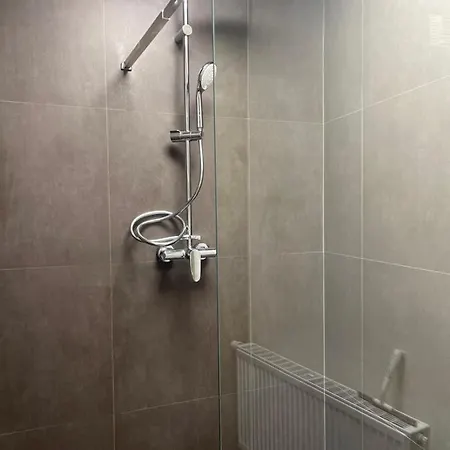 Ruime Luxe In Centrum Met Badkamer!